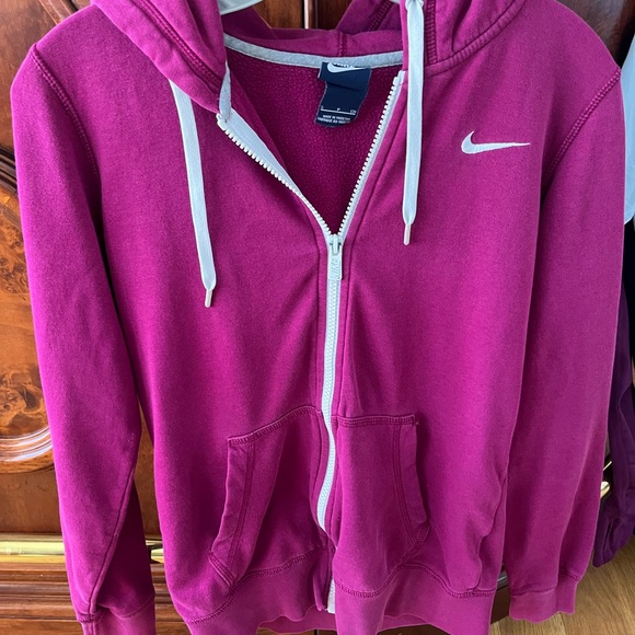 Nike Jackets & Blazers - Nike zip up jacket- Womens small